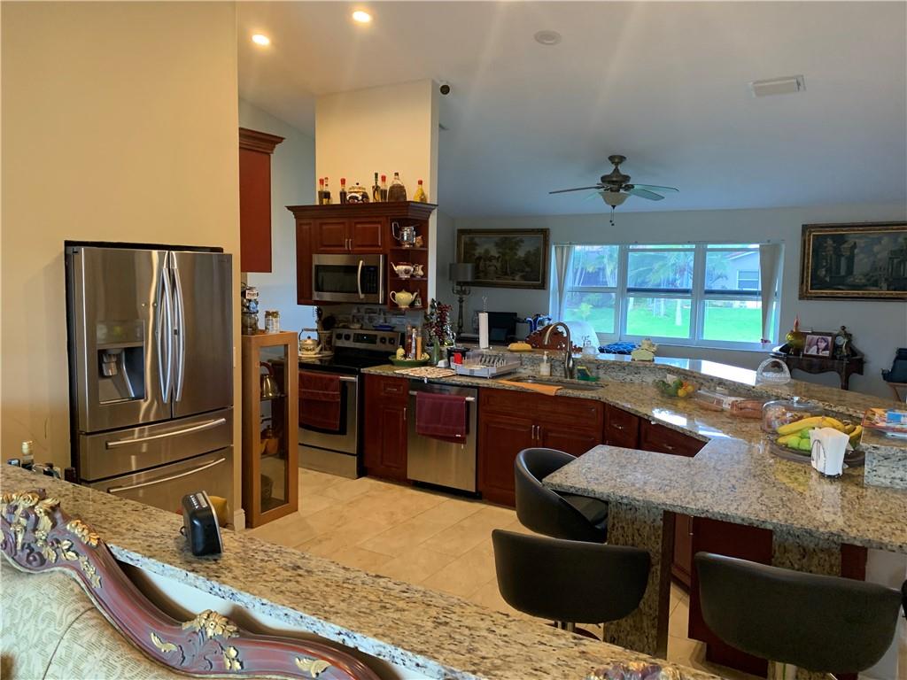 Springs Gateway 127-17 B - Residential