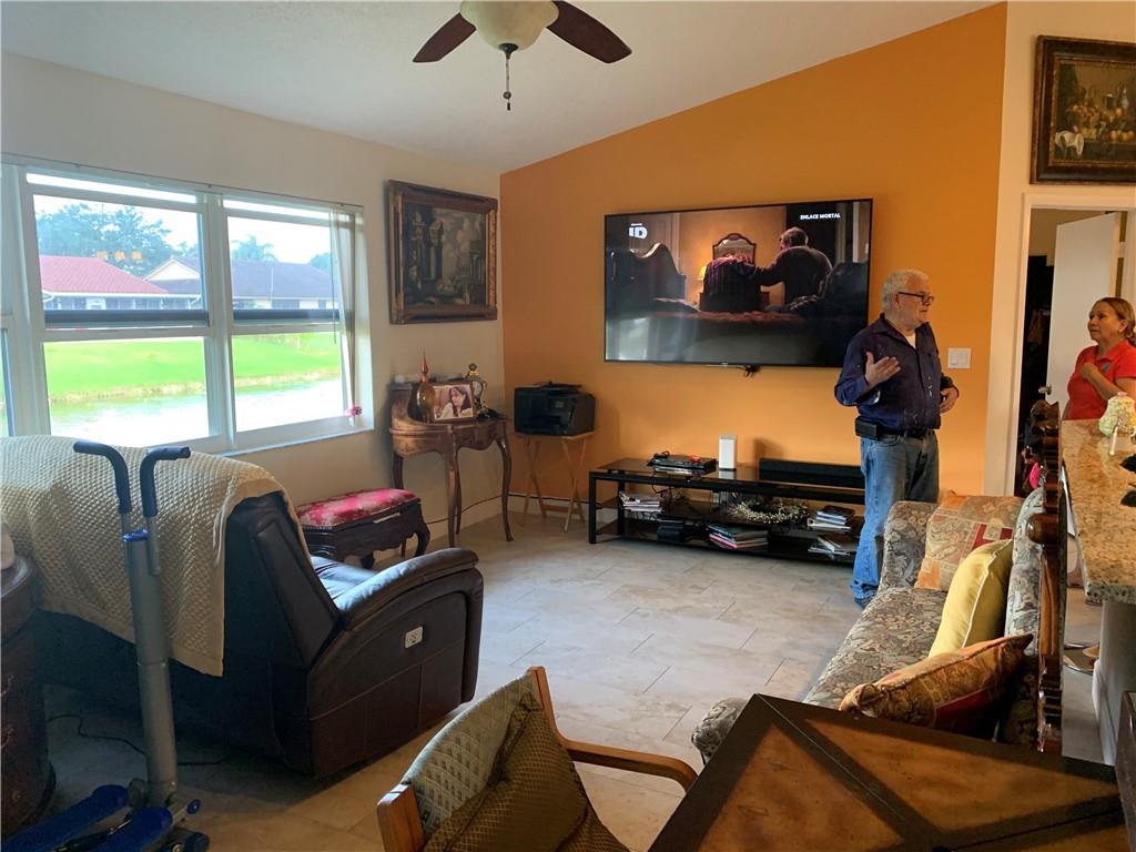 Springs Gateway 127-17 B - Residential