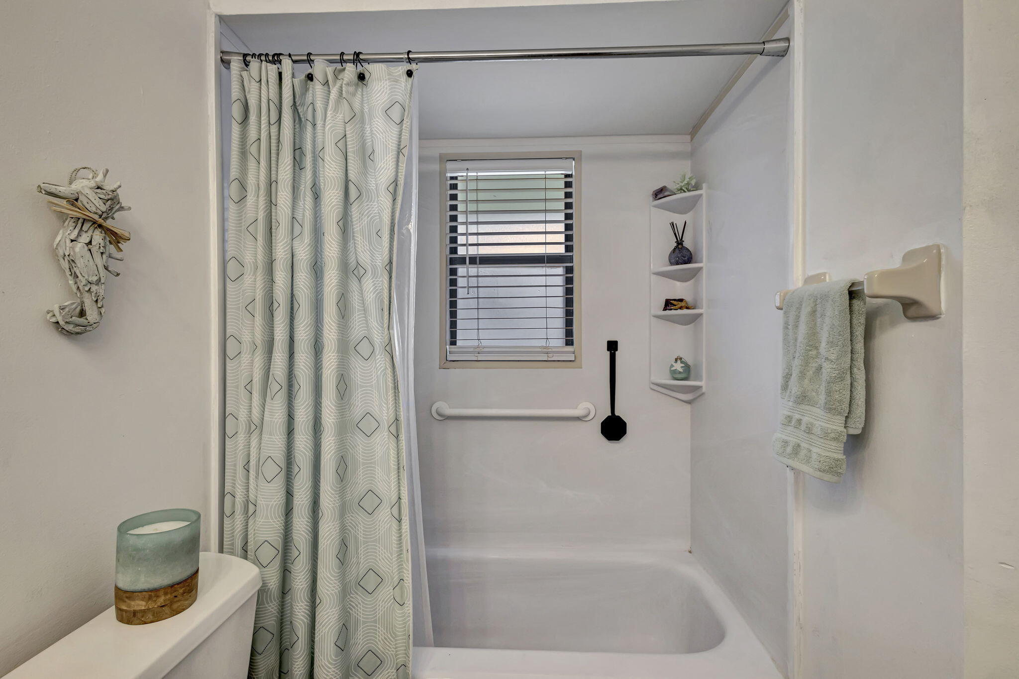 BELLA VISTA - Residential