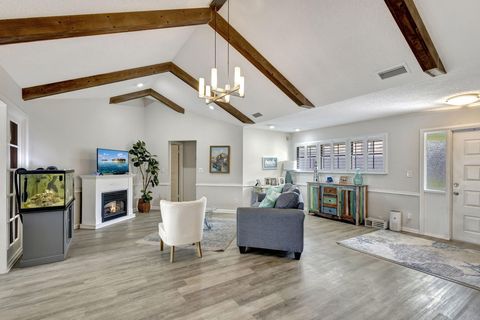 1127 E Seminole Avenue 22c Jupiter FL 33477