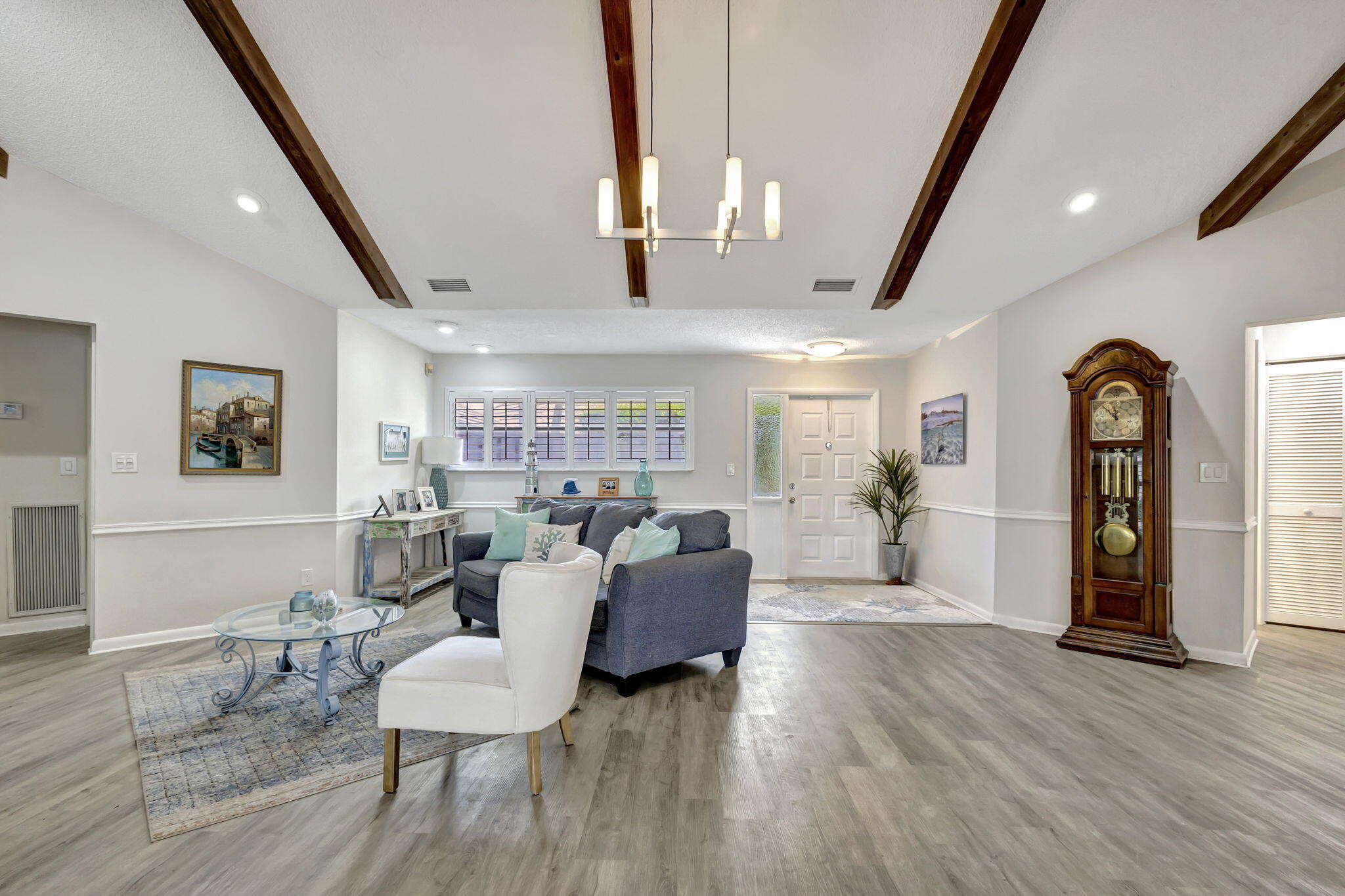 BELLA VISTA - Residential