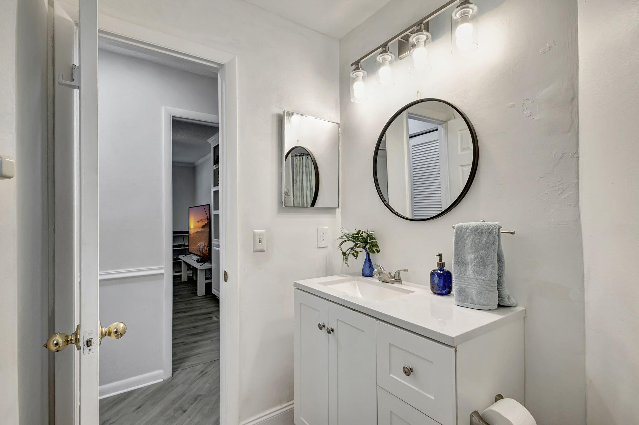 BELLA VISTA - Residential