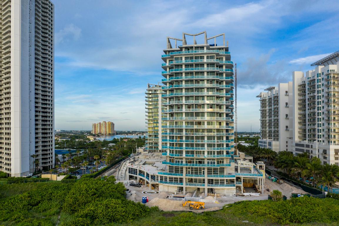 3100 N Ocean Drive P1404
