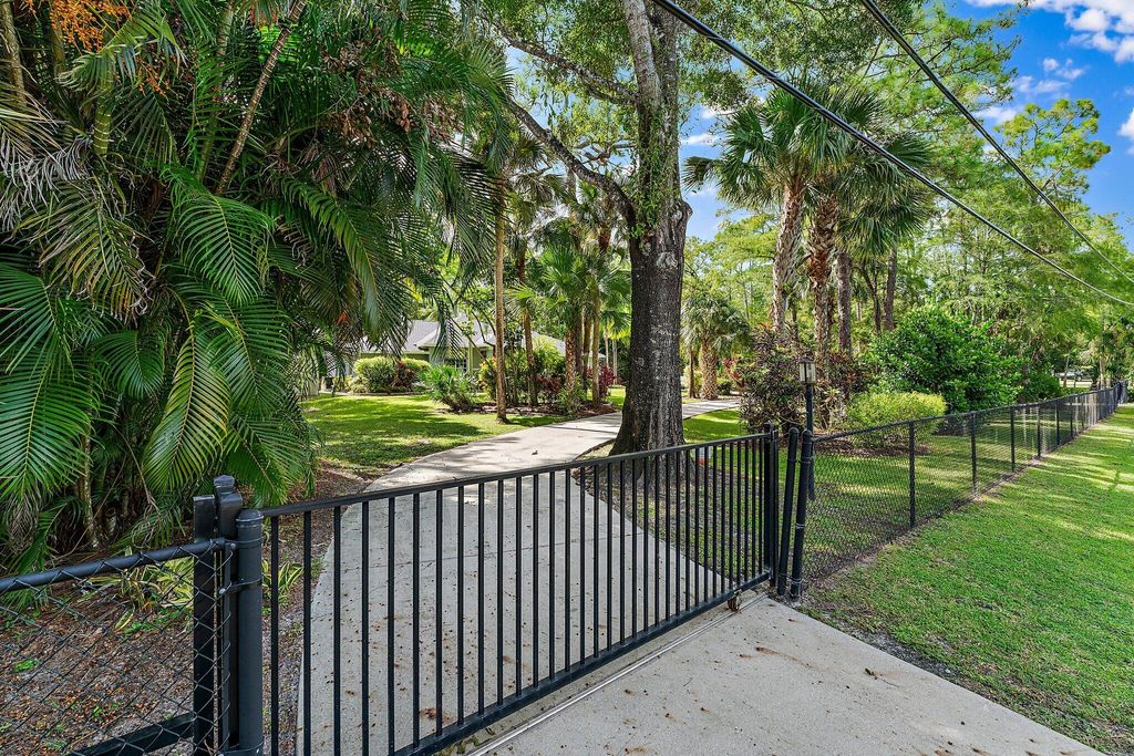 Photo of 17861 126th Terrace N, Jupiter, FL 33478 (MLS # R11017065)