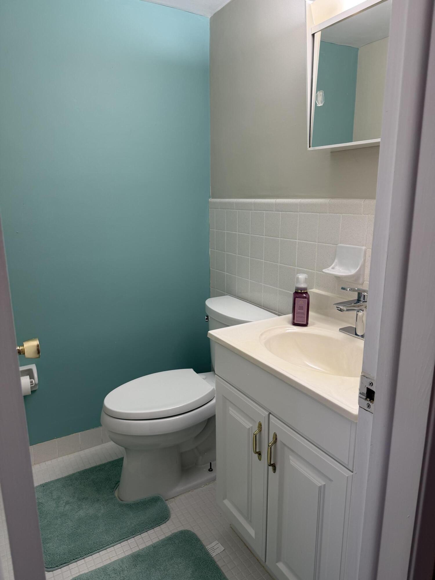 LIGHTHOUSE POINT GARDENS SOUTH - Residential