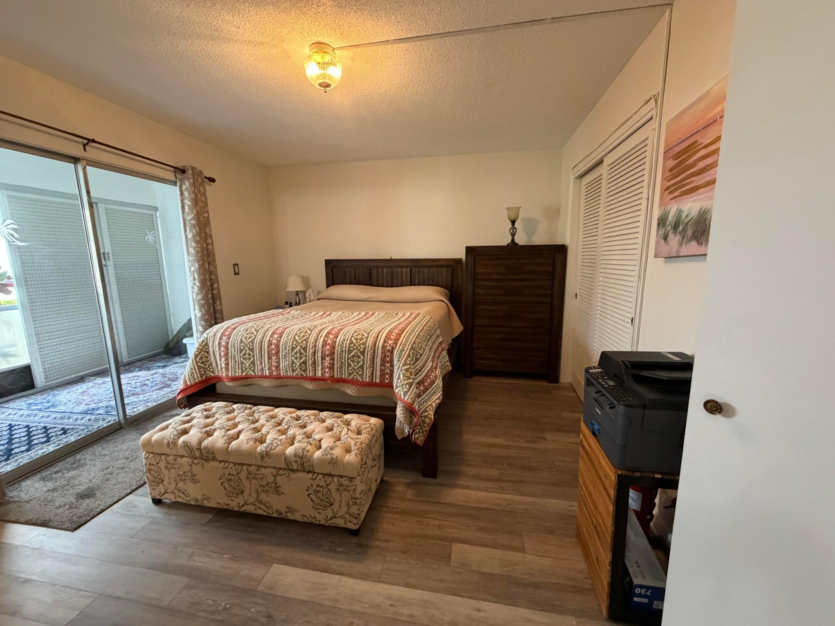 LIGHTHOUSE POINT GARDENS SOUTH - Residential