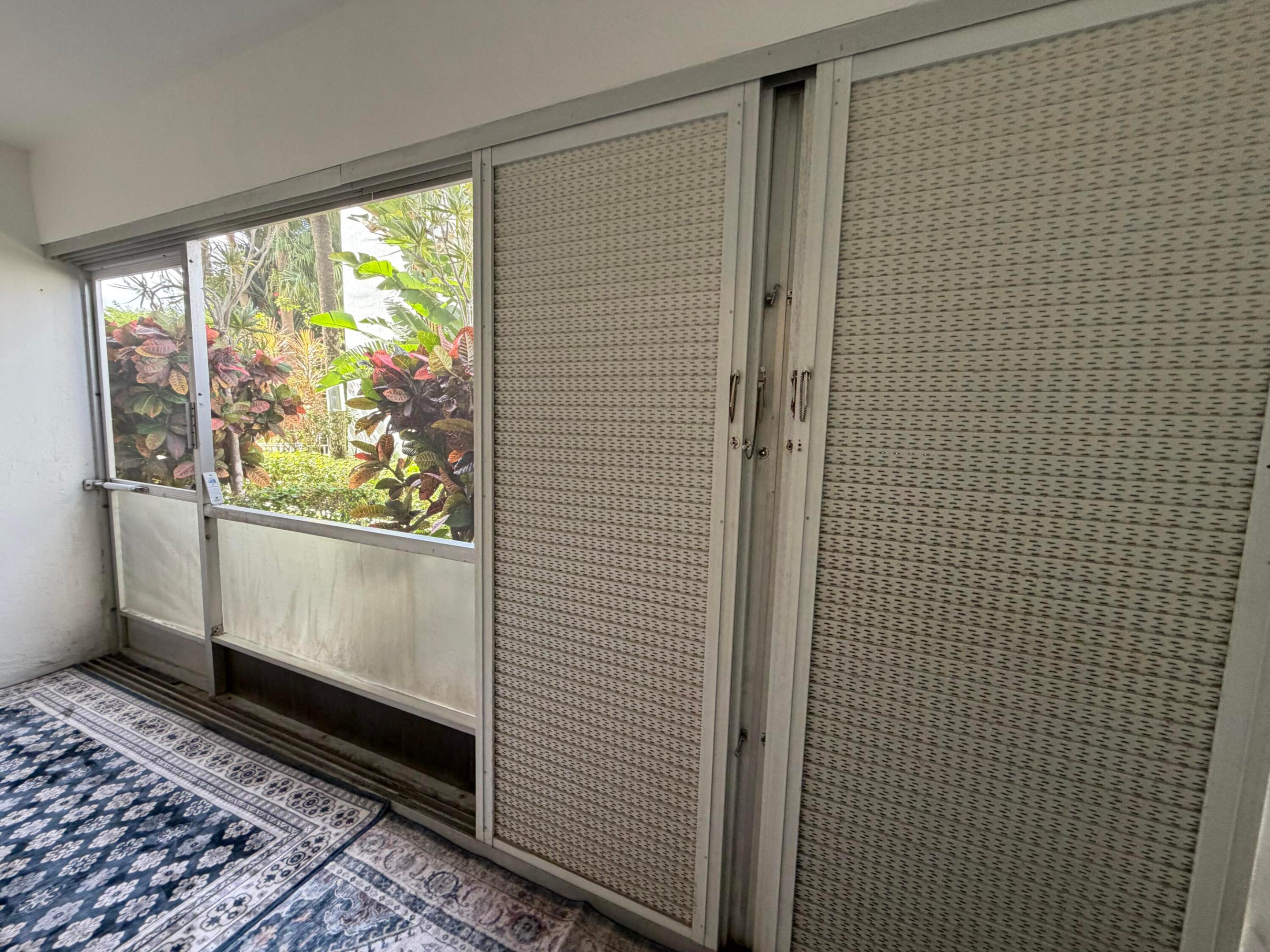 LIGHTHOUSE POINT GARDENS SOUTH - Residential