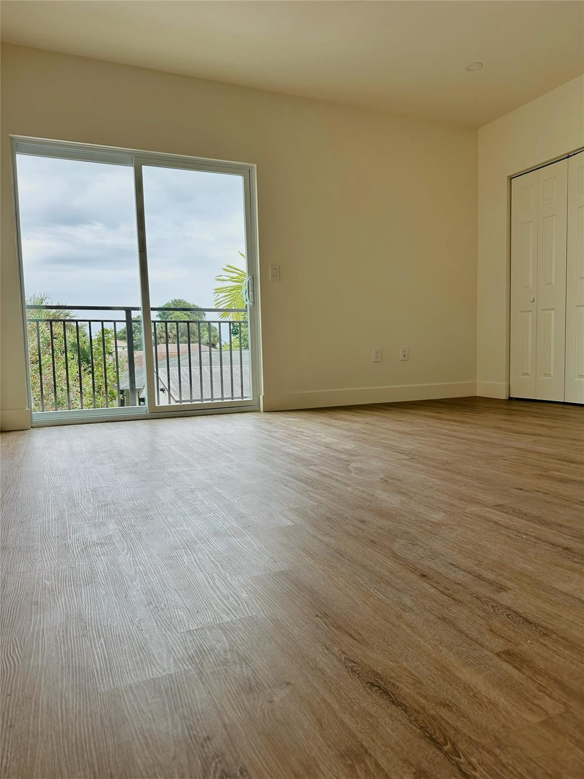 CASAVISTA II - Residential Lease
