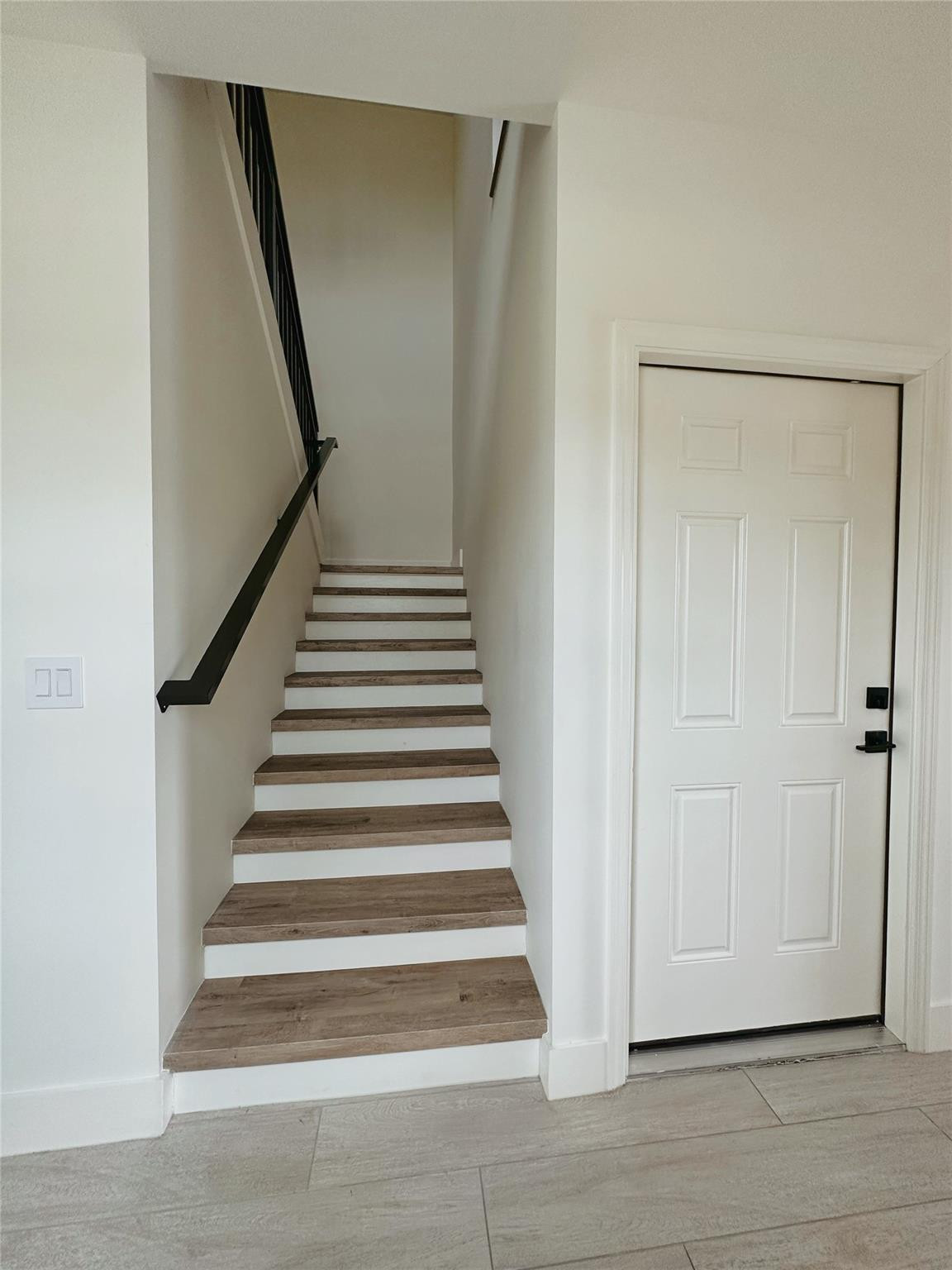 CASAVISTA II - Residential Lease