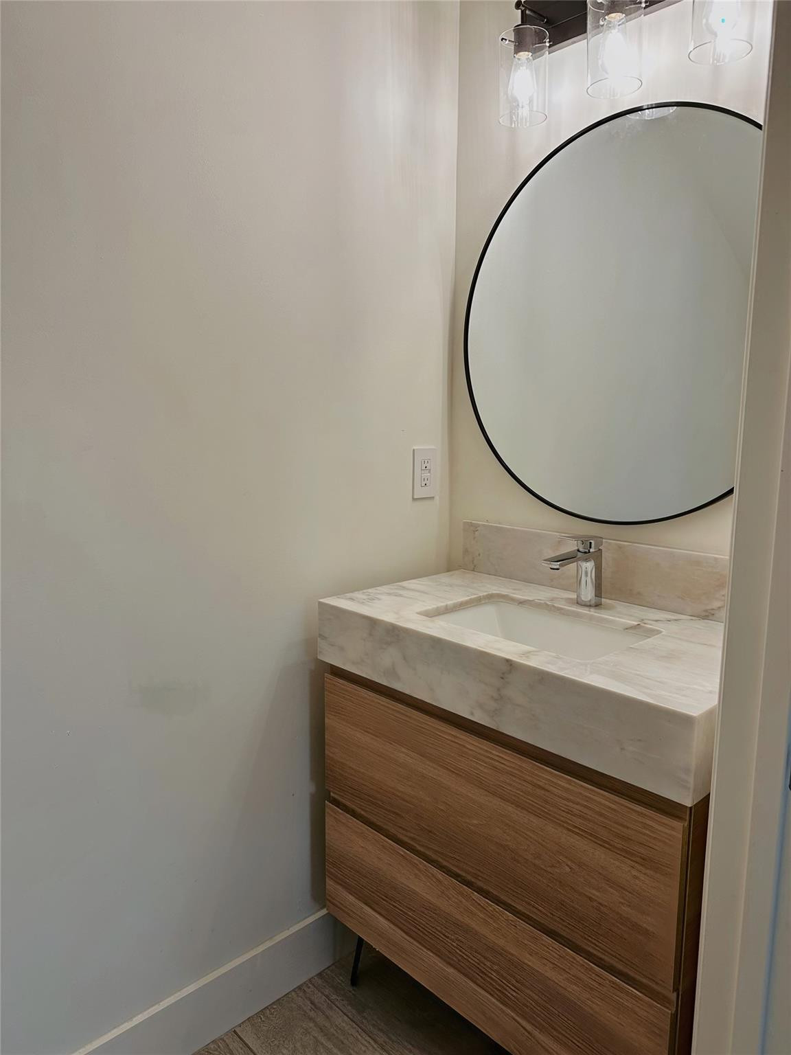 CASAVISTA II - Residential Lease