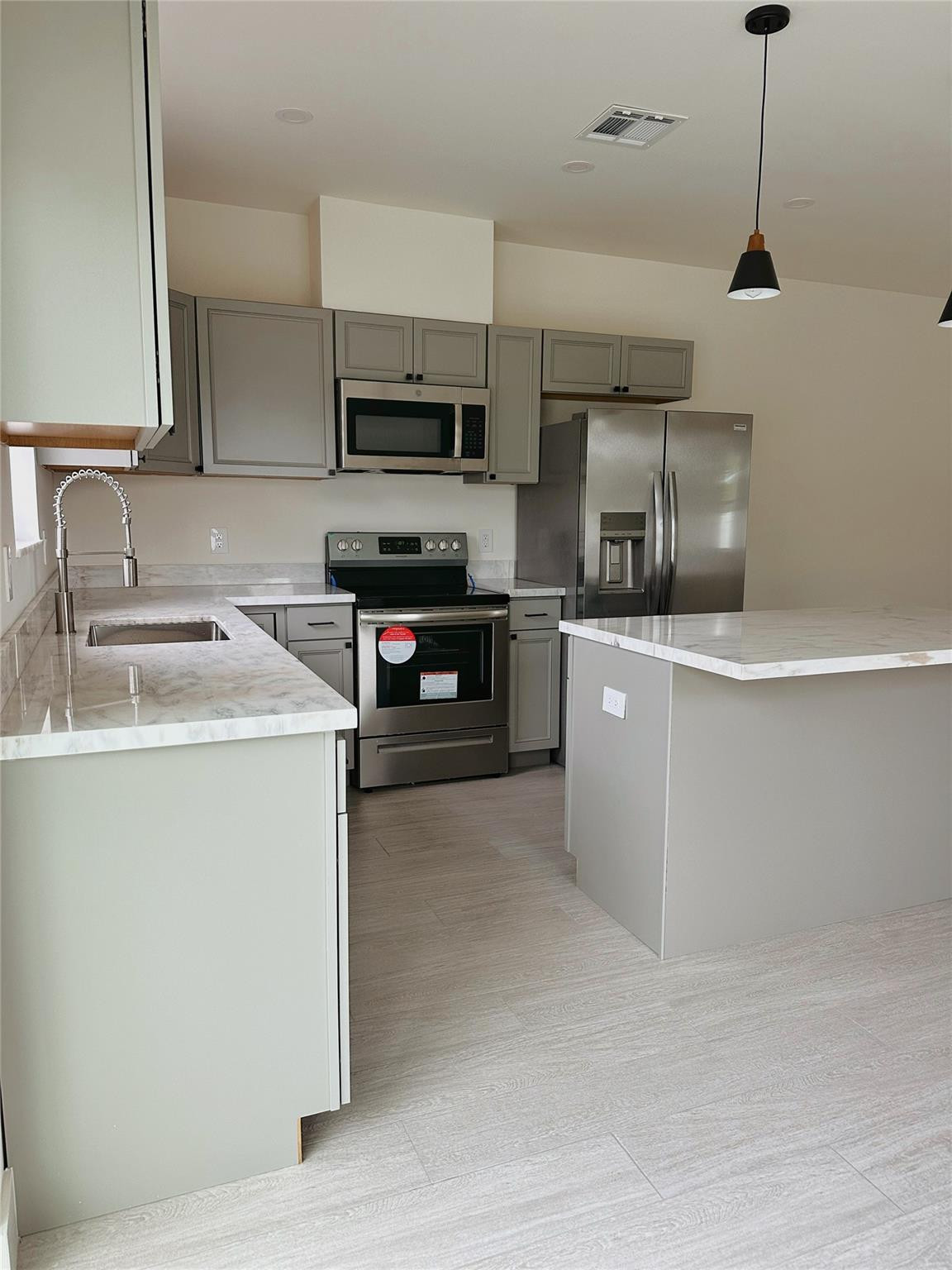 CASAVISTA II - Residential Lease