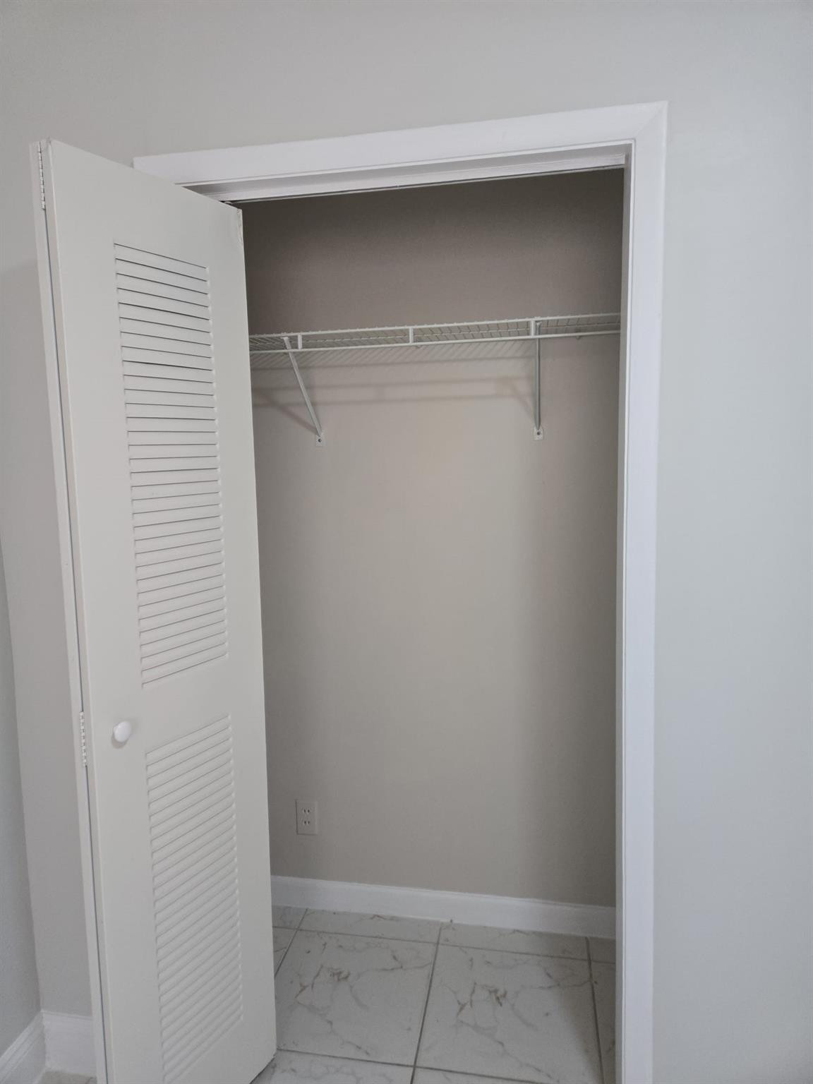 Oakland Park Second Add 1 - Residential Lease