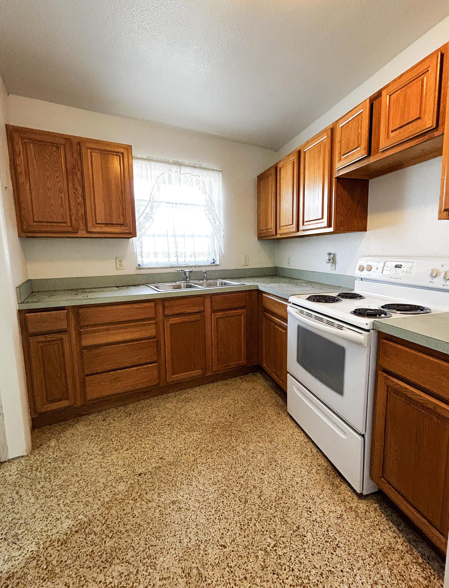 RIVER PARK UNIT 5 - Residential