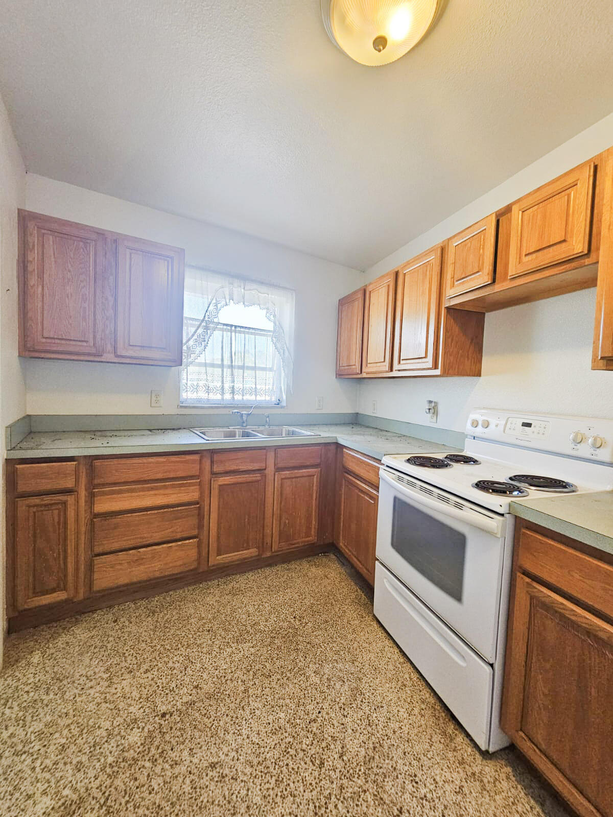 RIVER PARK UNIT 5 - Residential