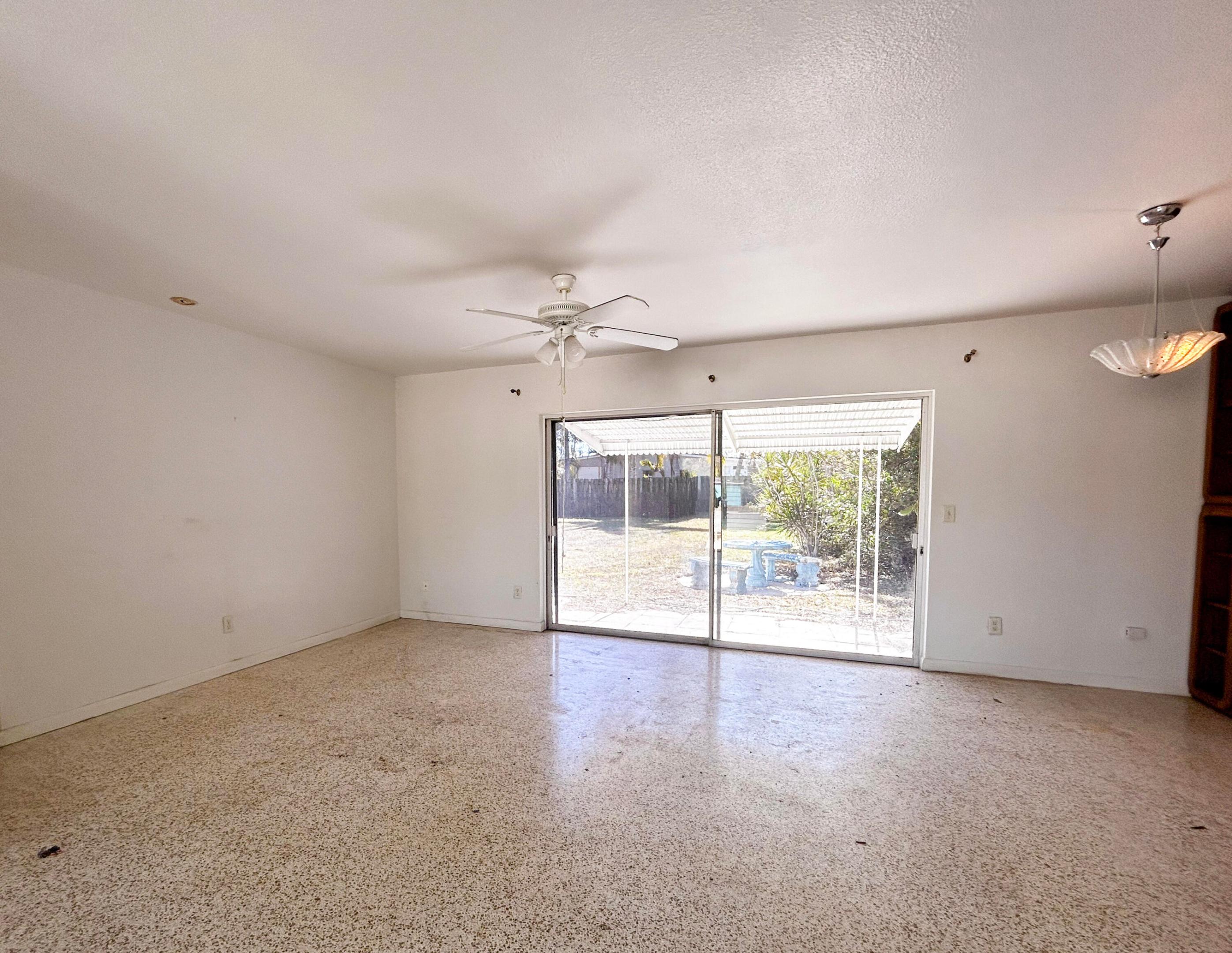 RIVER PARK UNIT 5 - Residential