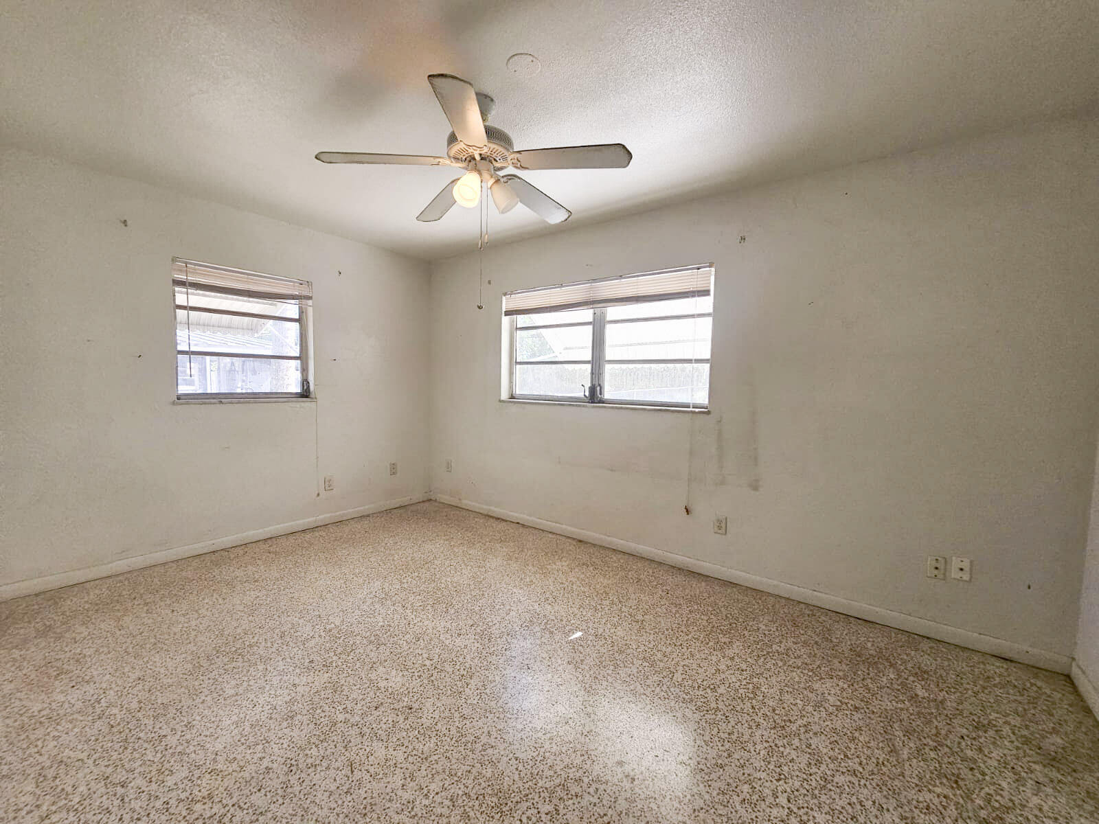 RIVER PARK UNIT 5 - Residential