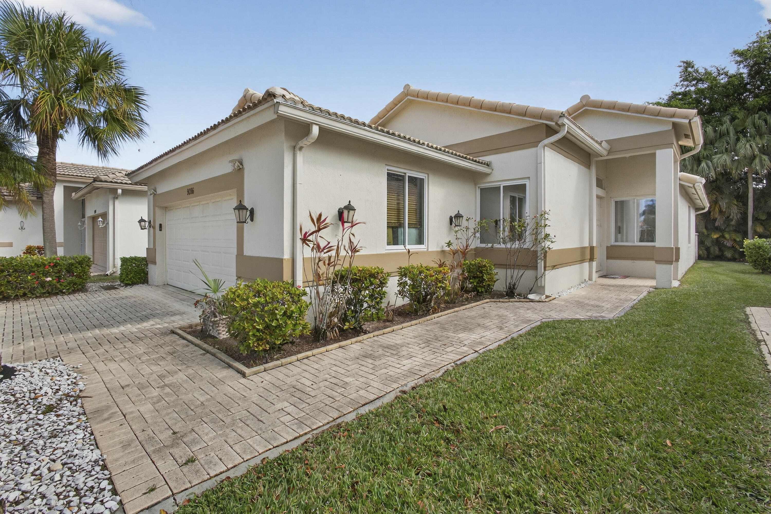 9096 Bay Point Circle