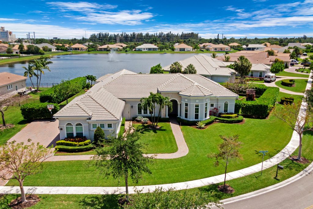Photo of 4830 W Sterling Ranch Circle, Davie, FL 33314 (MLS # B26026248)