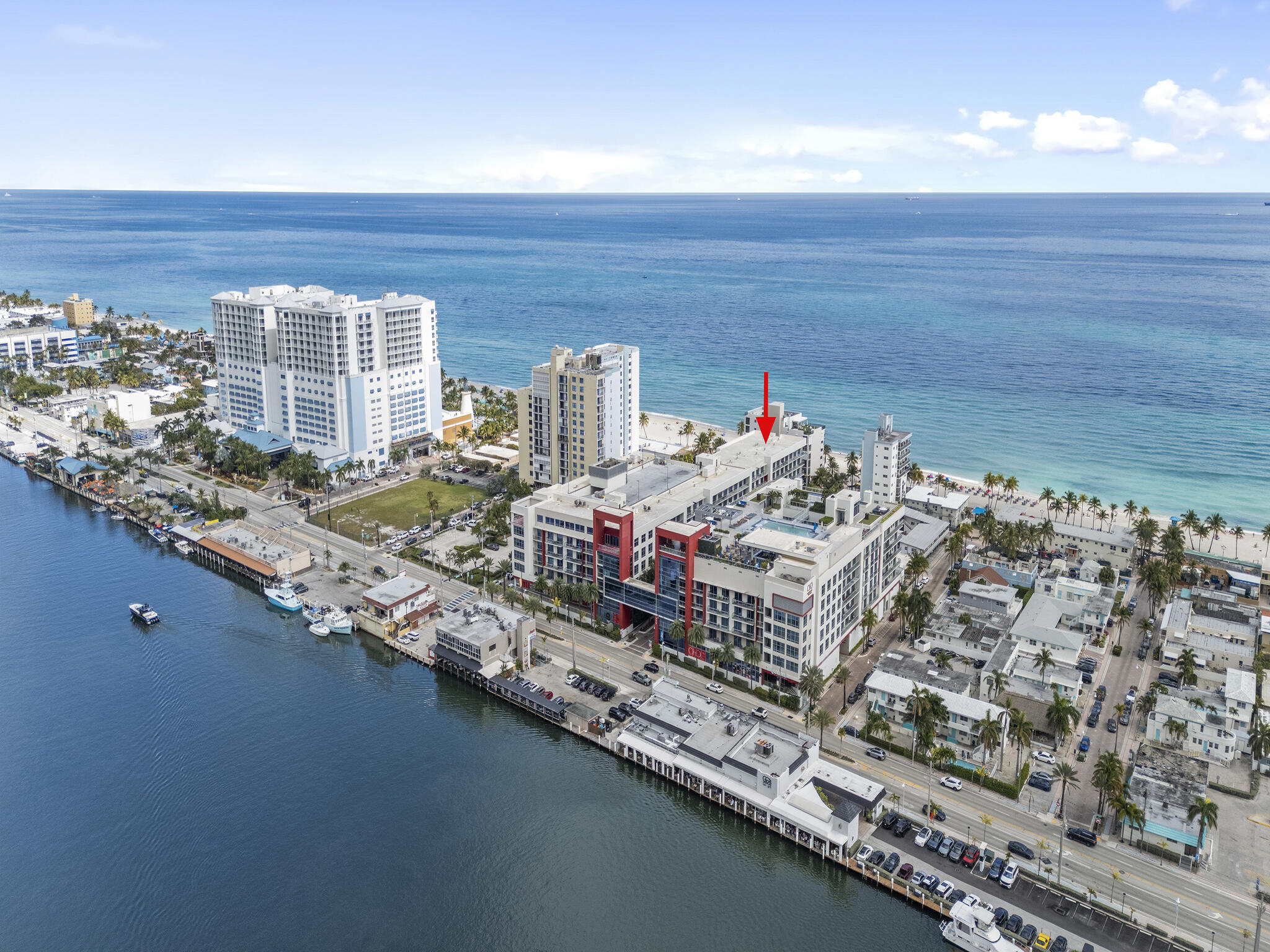 COSTA HOLLYWOOD CONDO - Residential