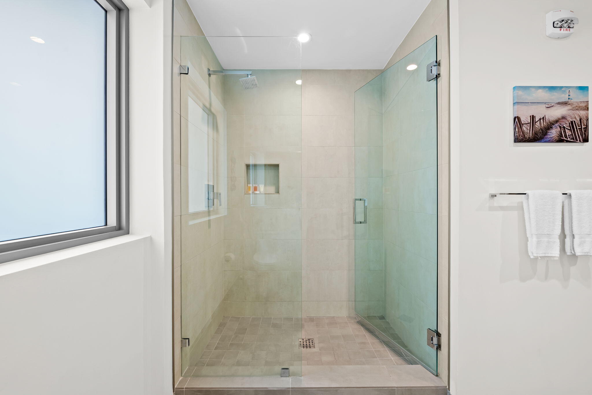 COSTA HOLLYWOOD CONDO - Residential