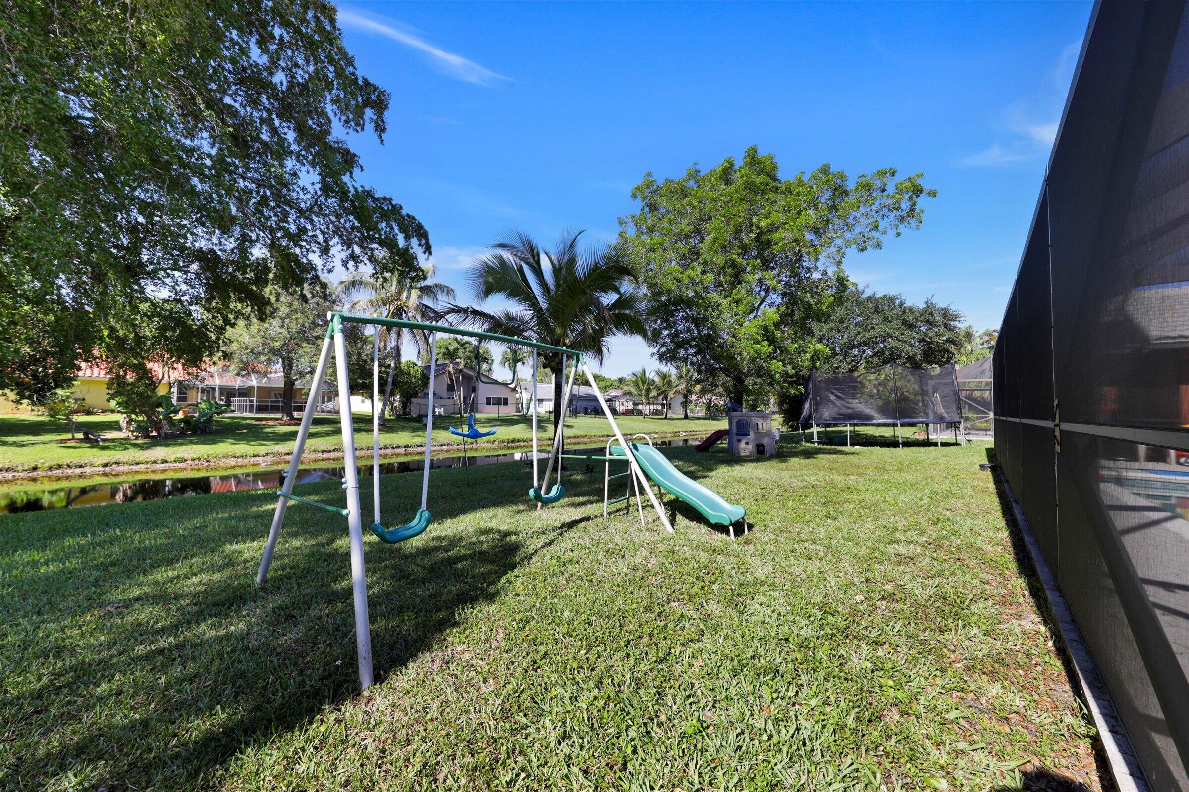 PINE LANDING - Residential Lease