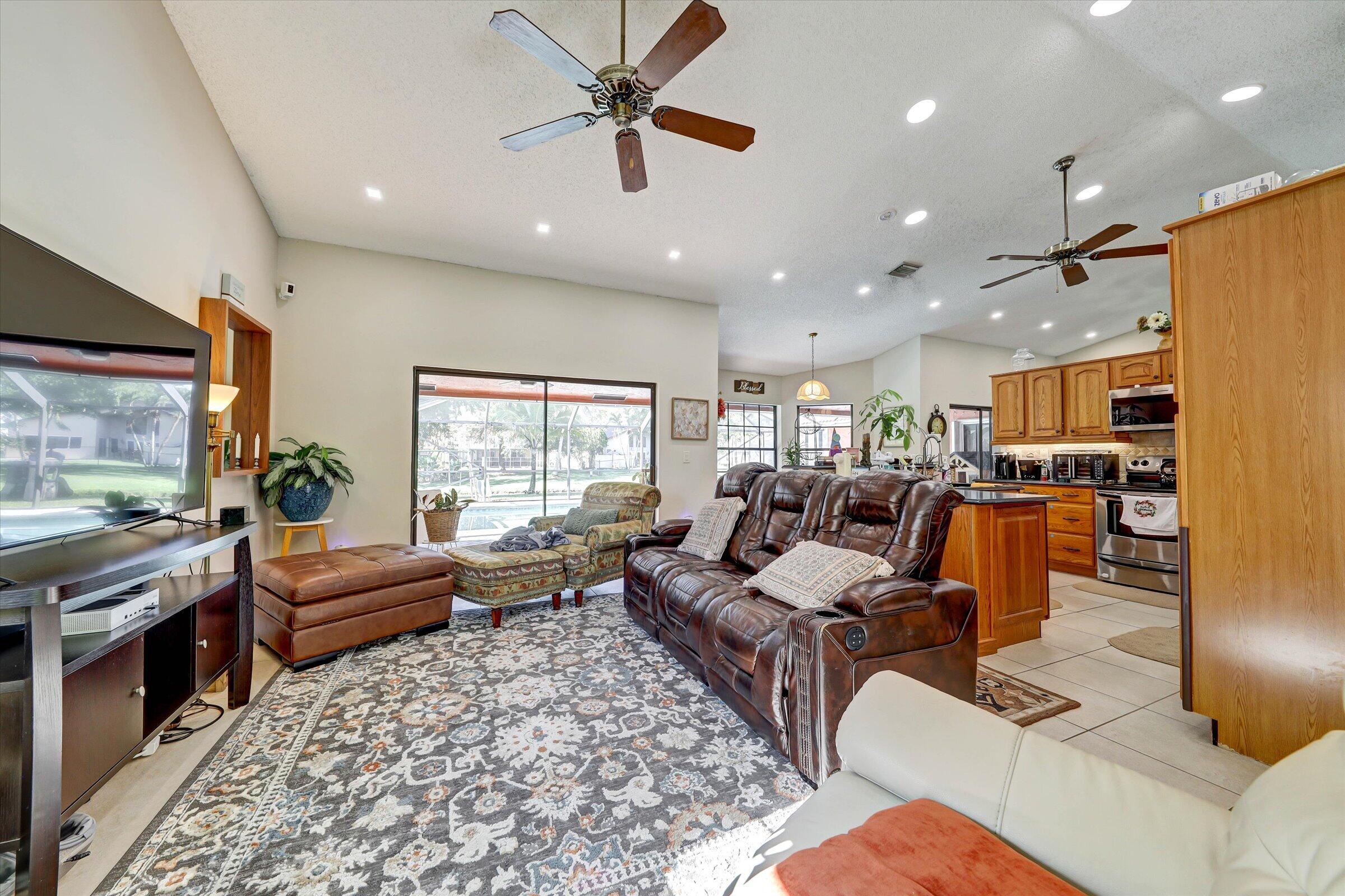 PINE LANDING - Residential Lease