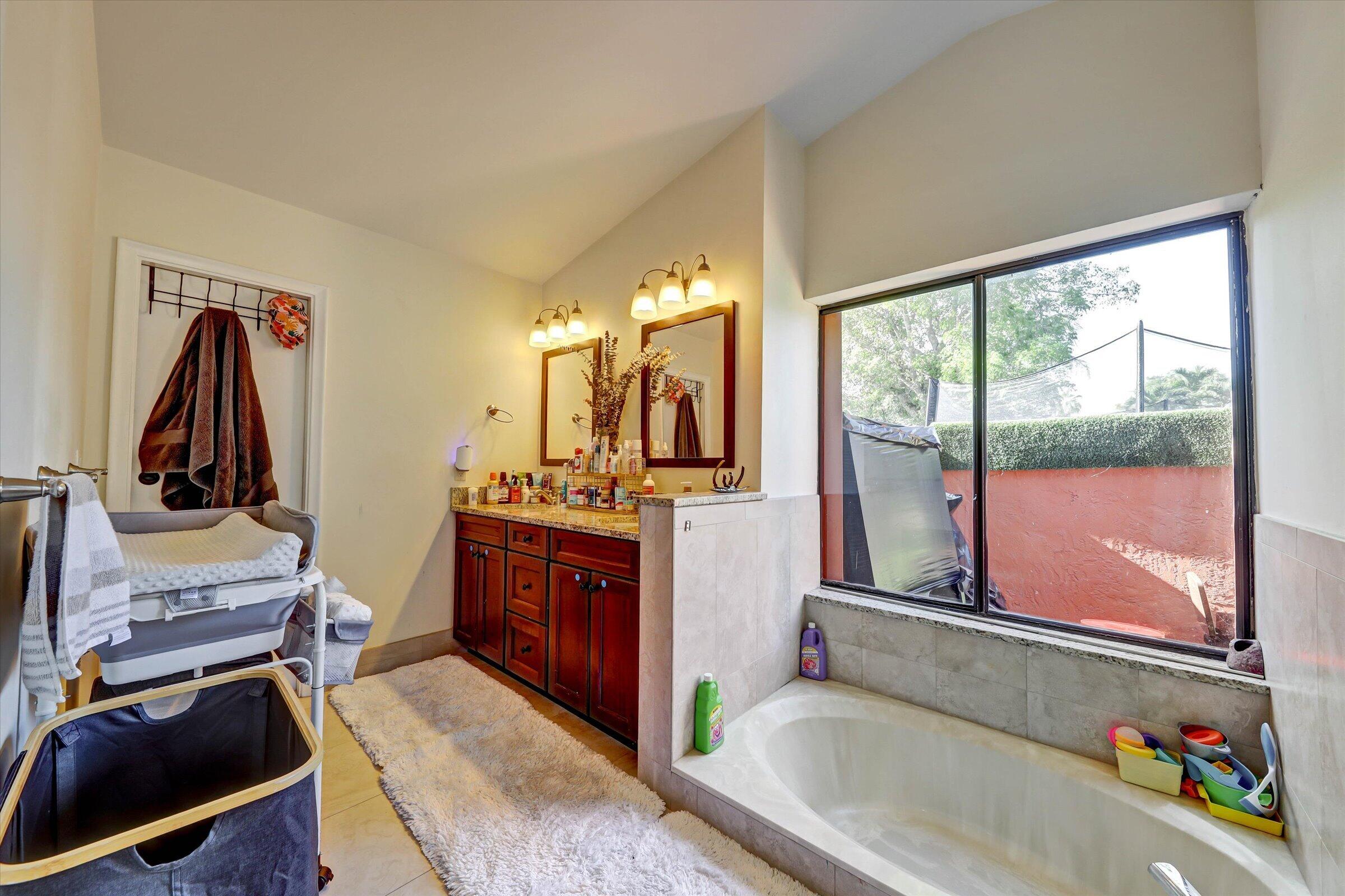 PINE LANDING - Residential Lease