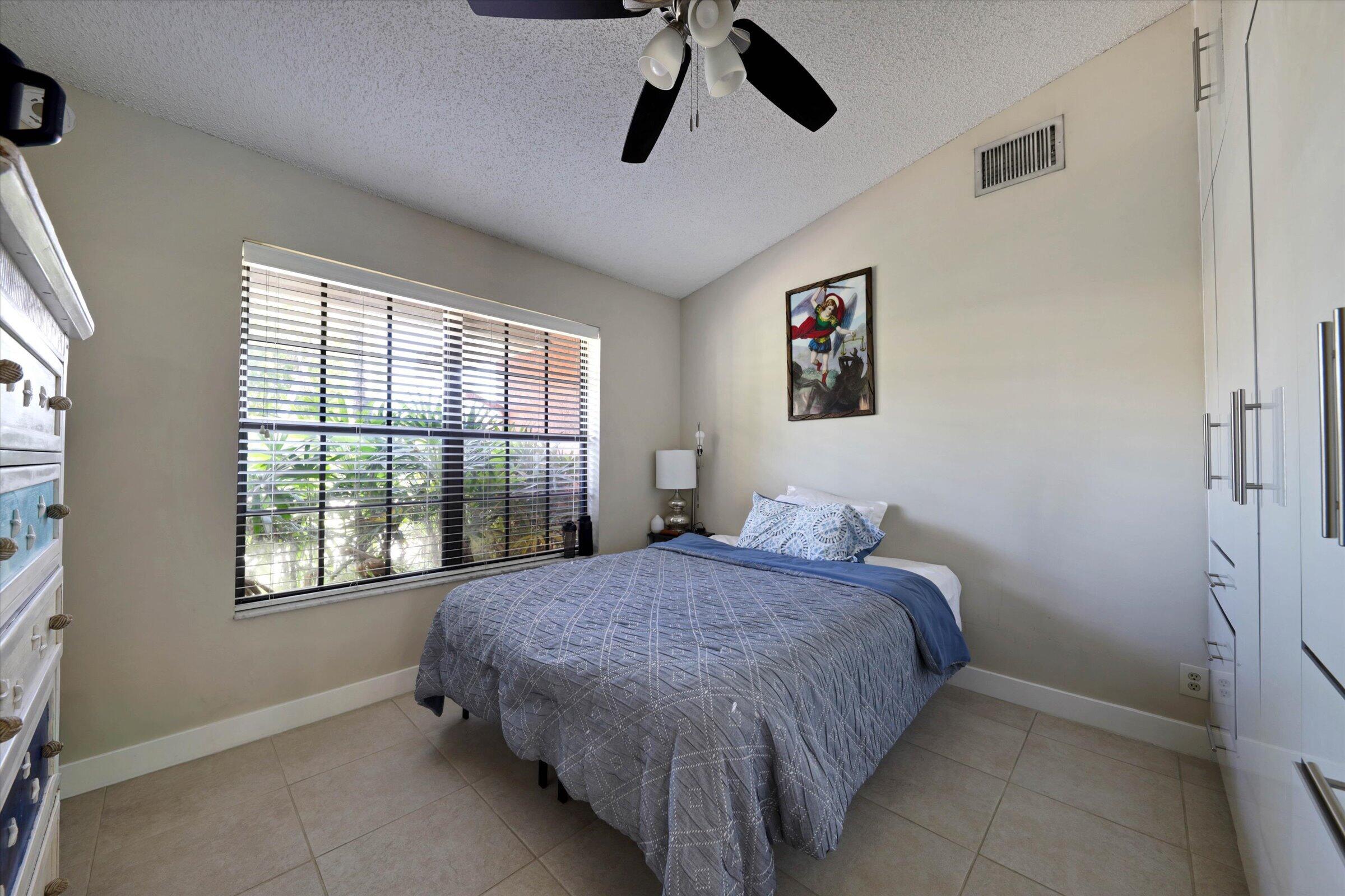 PINE LANDING - Residential Lease