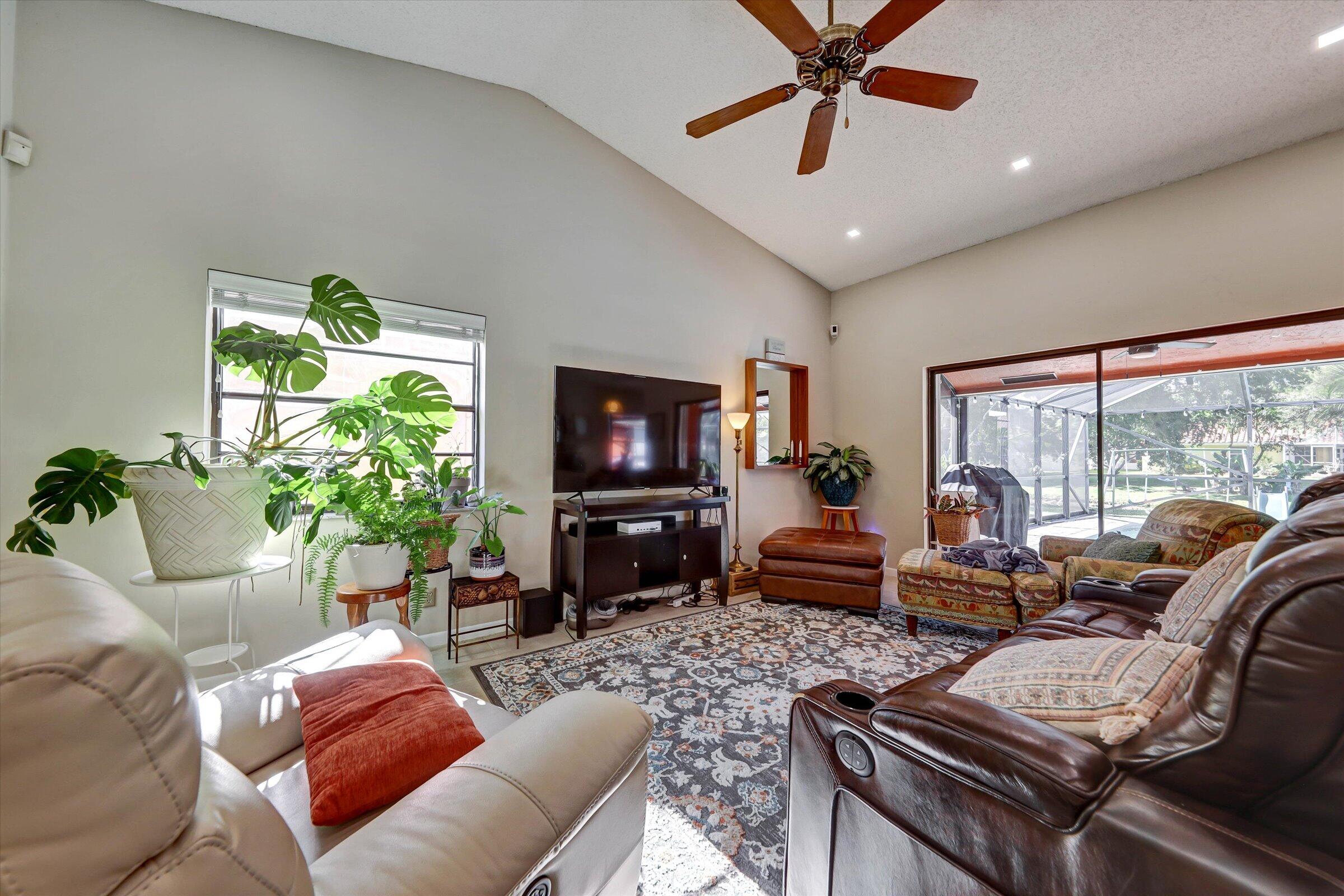 PINE LANDING - Residential Lease