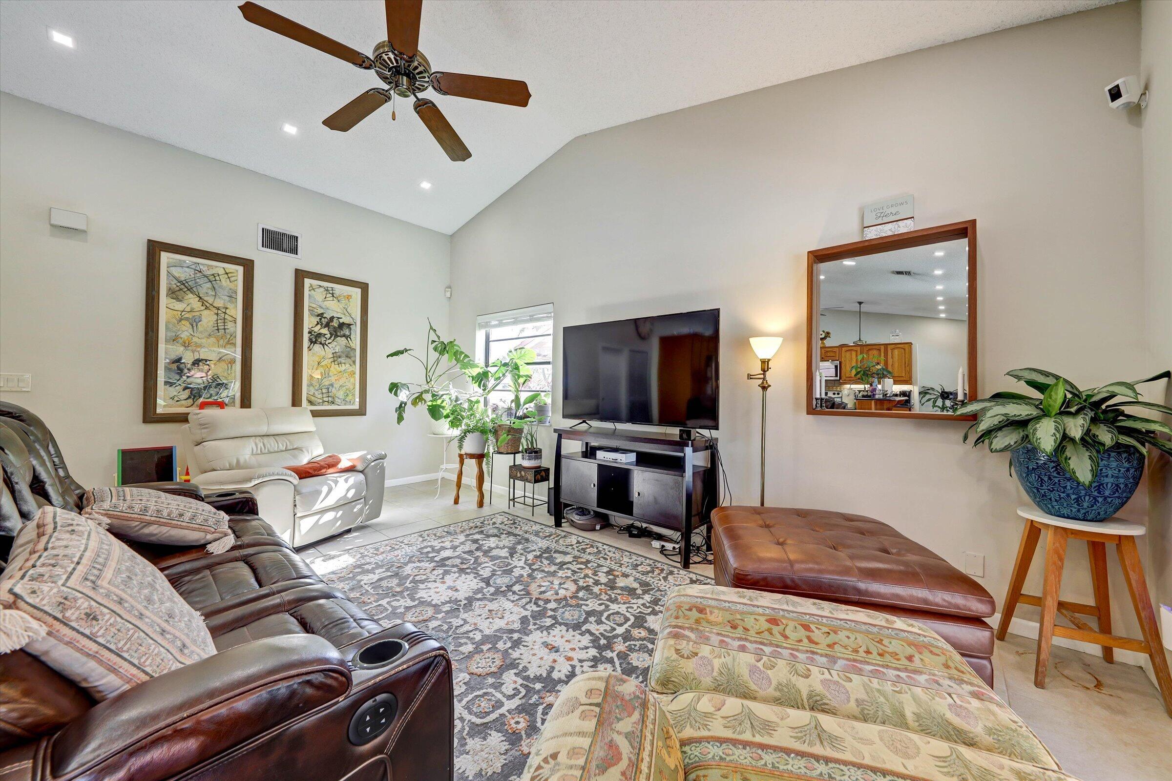 PINE LANDING - Residential Lease