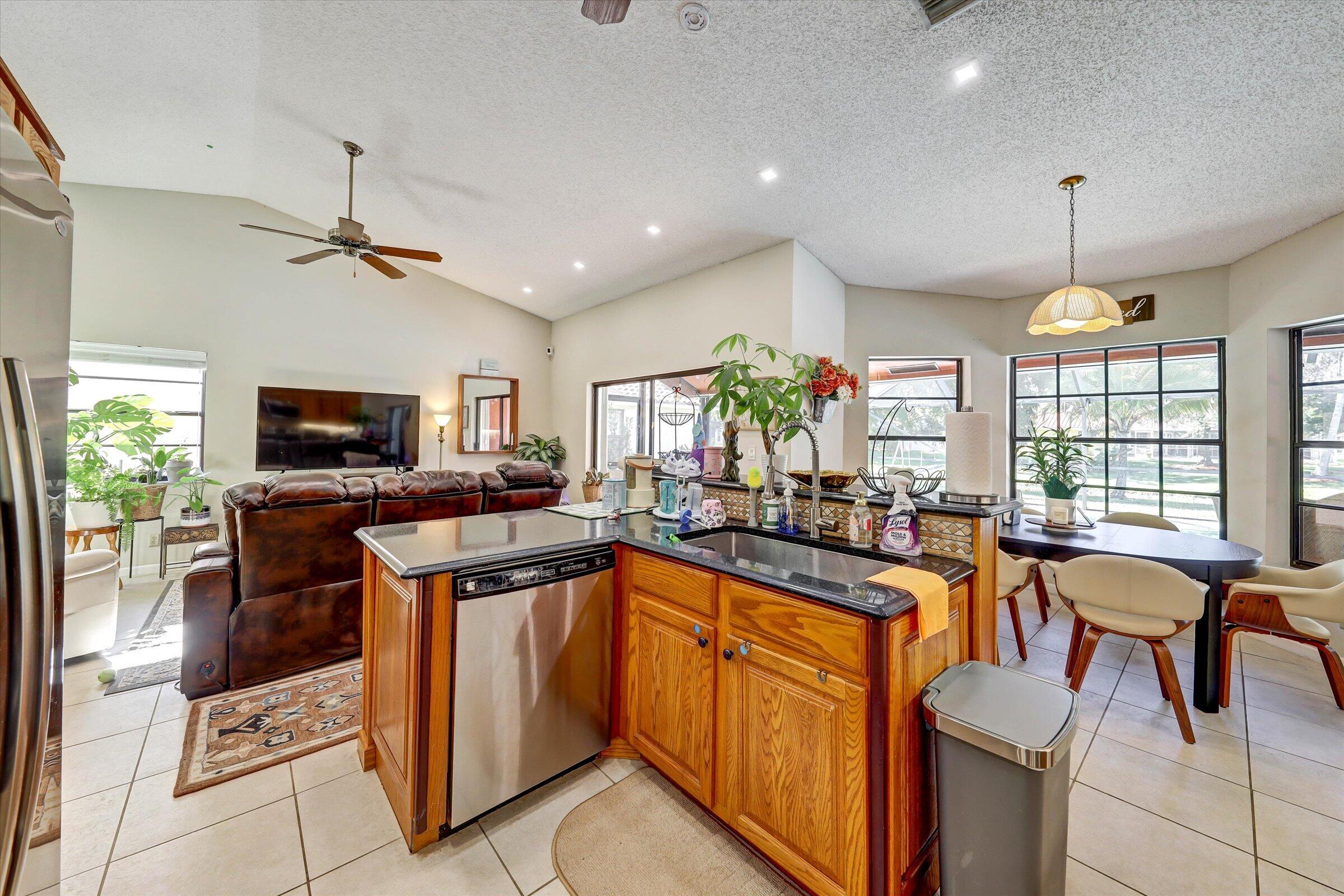 PINE LANDING - Residential Lease