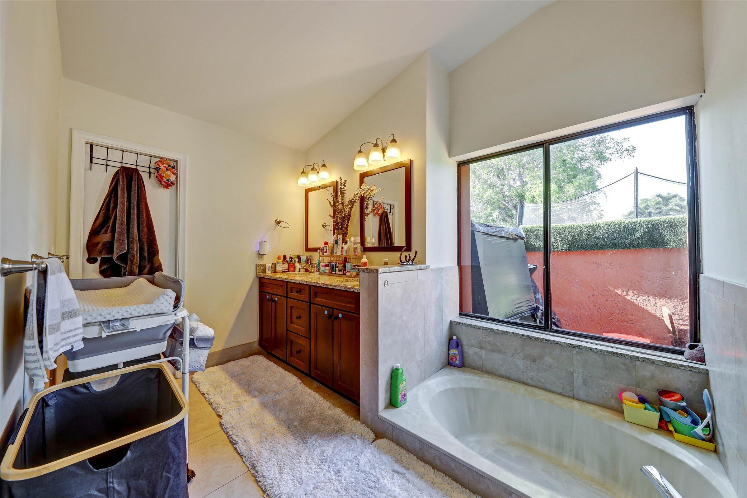 PINE LANDING - Residential Lease