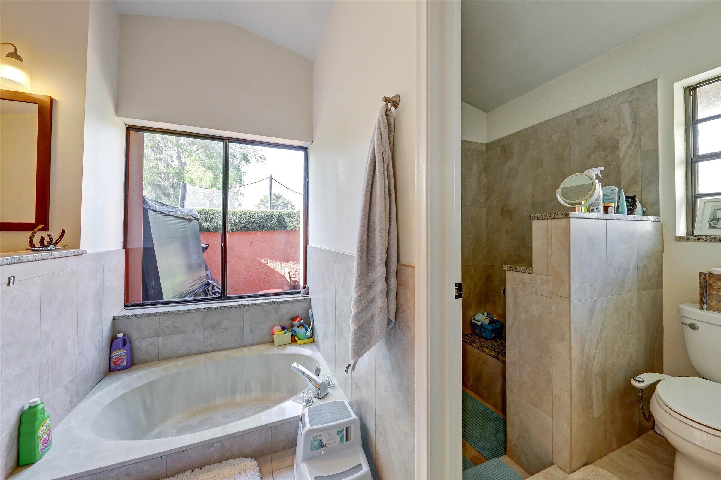 PINE LANDING - Residential Lease