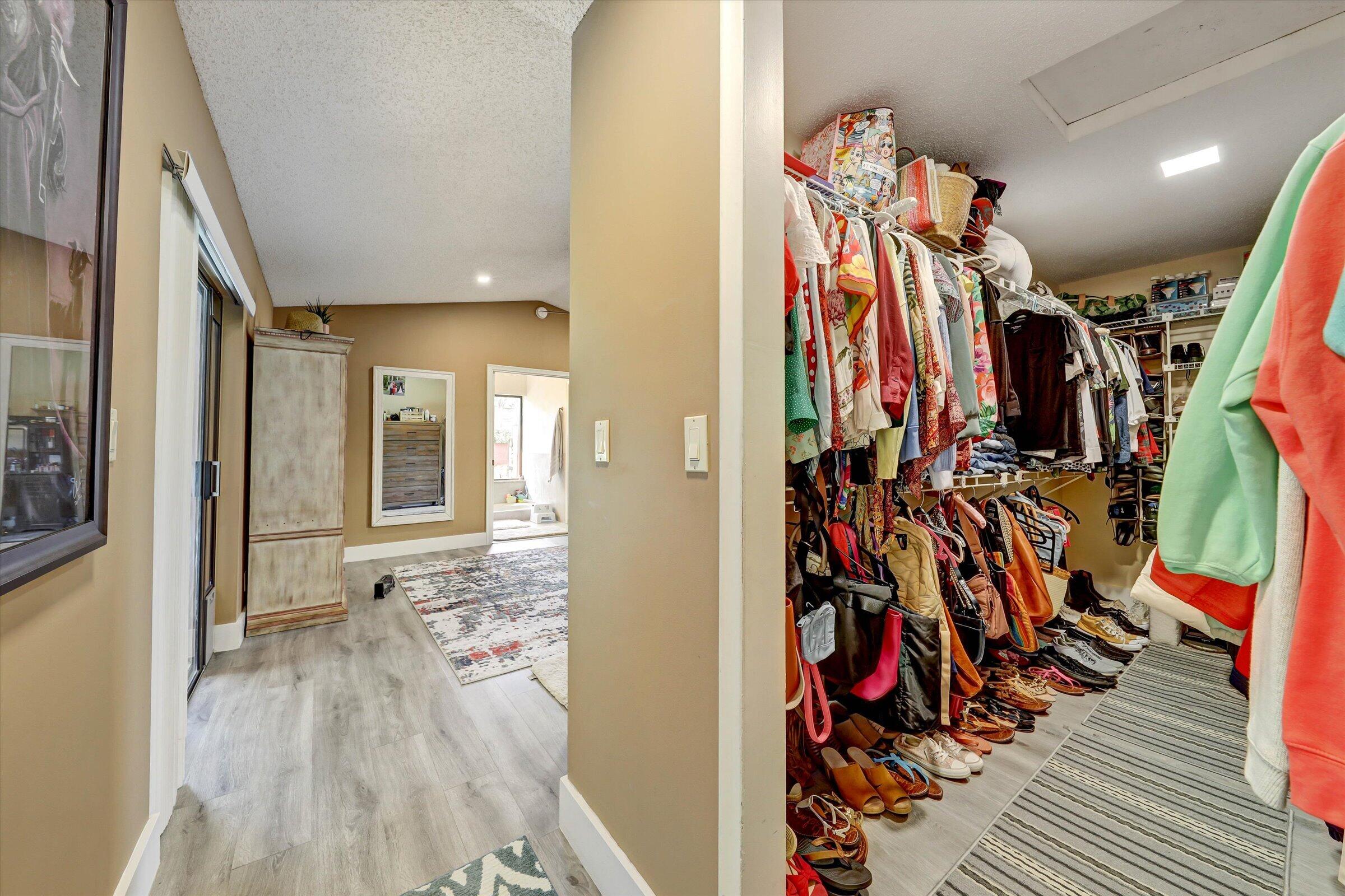 PINE LANDING - Residential Lease
