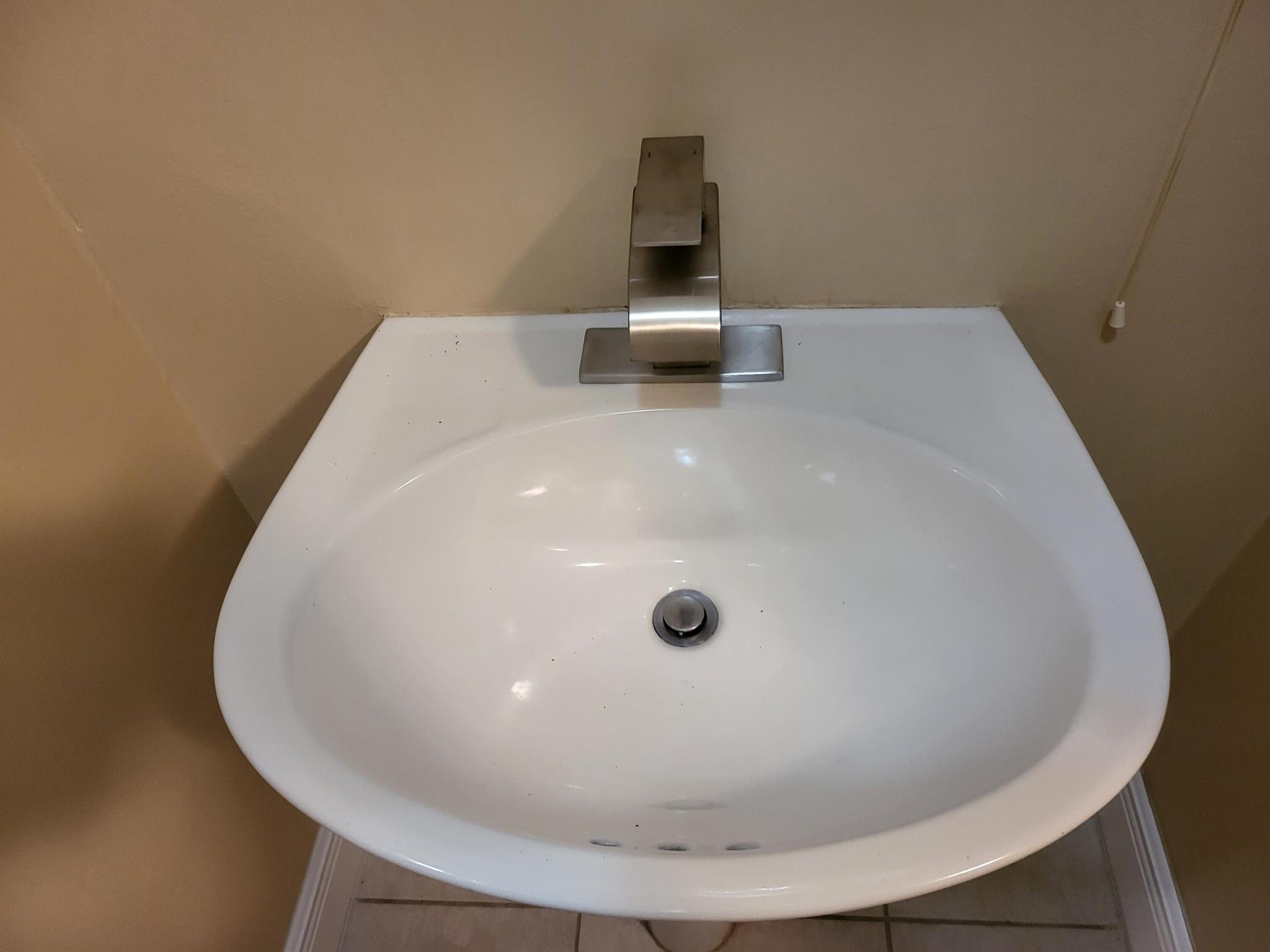 SANDALFOOT COVE SEC 10 - Residential Lease