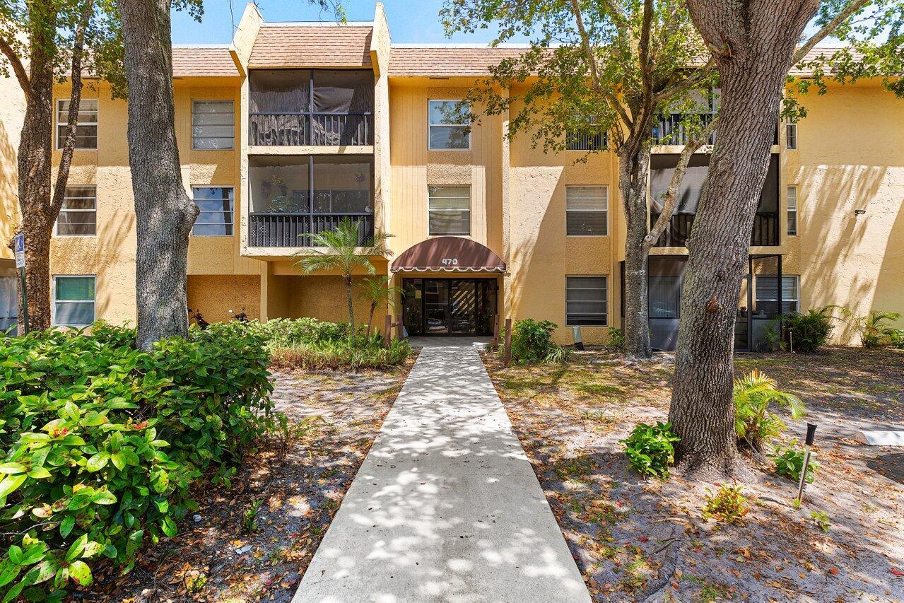 470 NW 20th Street 2110