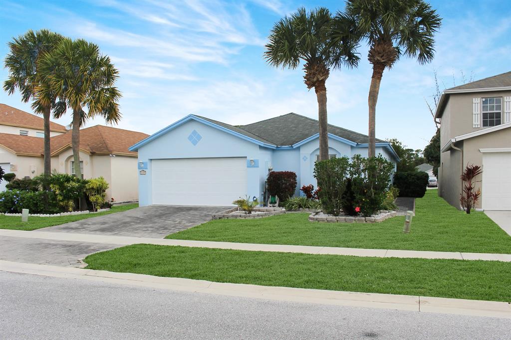 VICTORIA WOODS - Residential