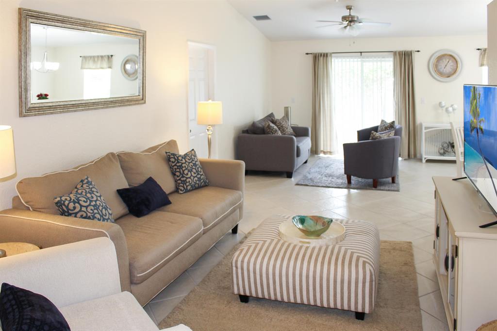 VICTORIA WOODS - Residential