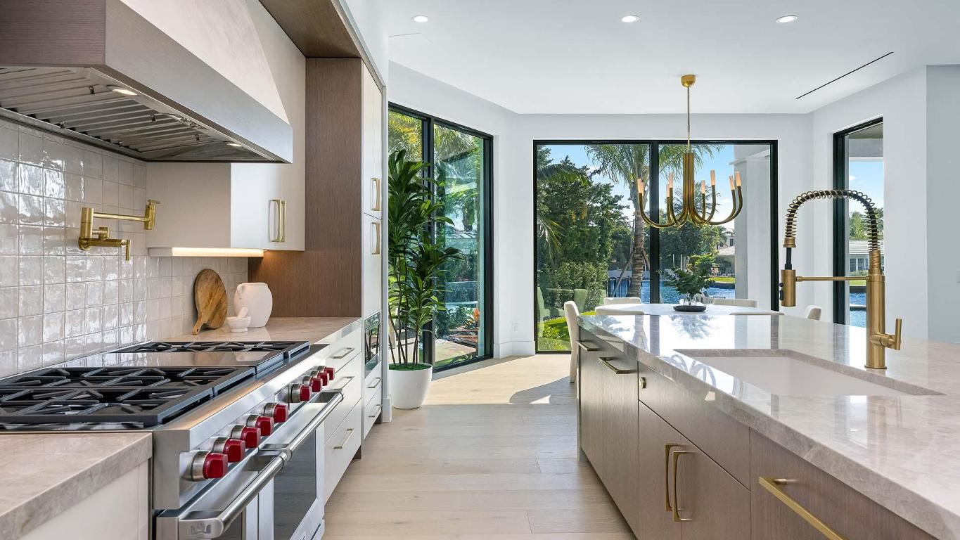 DELRAY ISLE - Residential