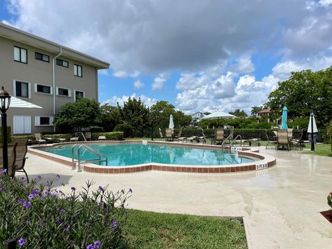 A home in South Palm Beach