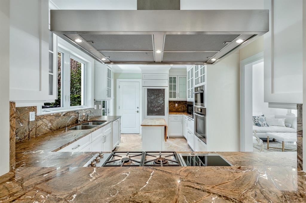 ESPLANADE ESTATES - Residential