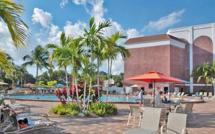 WESTBURY C - Residential