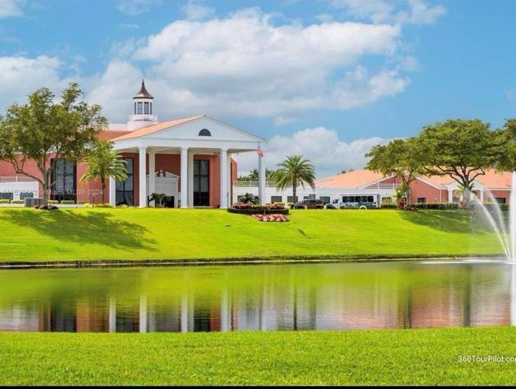 WESTBURY C - Residential