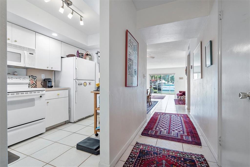 HAWTHORNE BAY - Residential