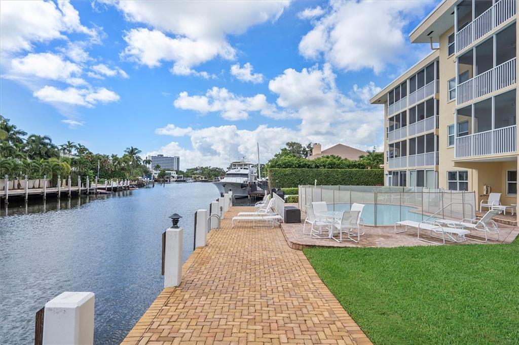 HAWTHORNE BAY - Residential