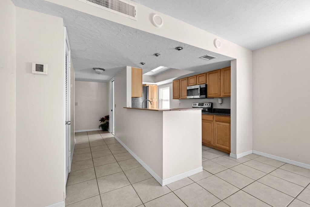 Tropic Groves - Residential