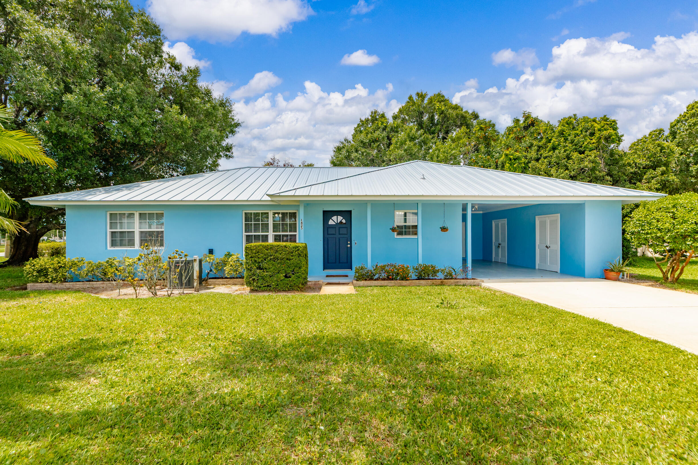 VERO PINES DEVELOPMENT UNIT NO 2 - Residential