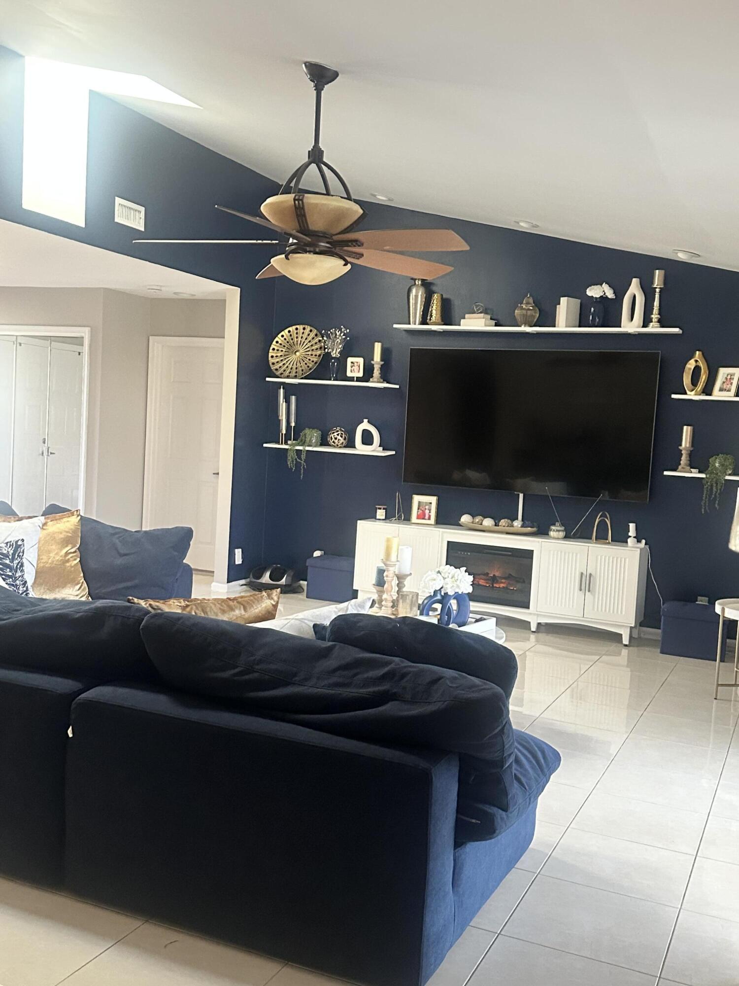 SUGAR POND MANOR - Residential