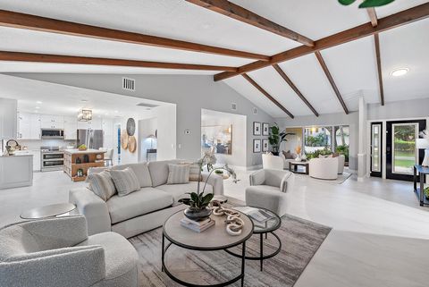 9 Old Fence Road Palm Beach Gardens FL 33418