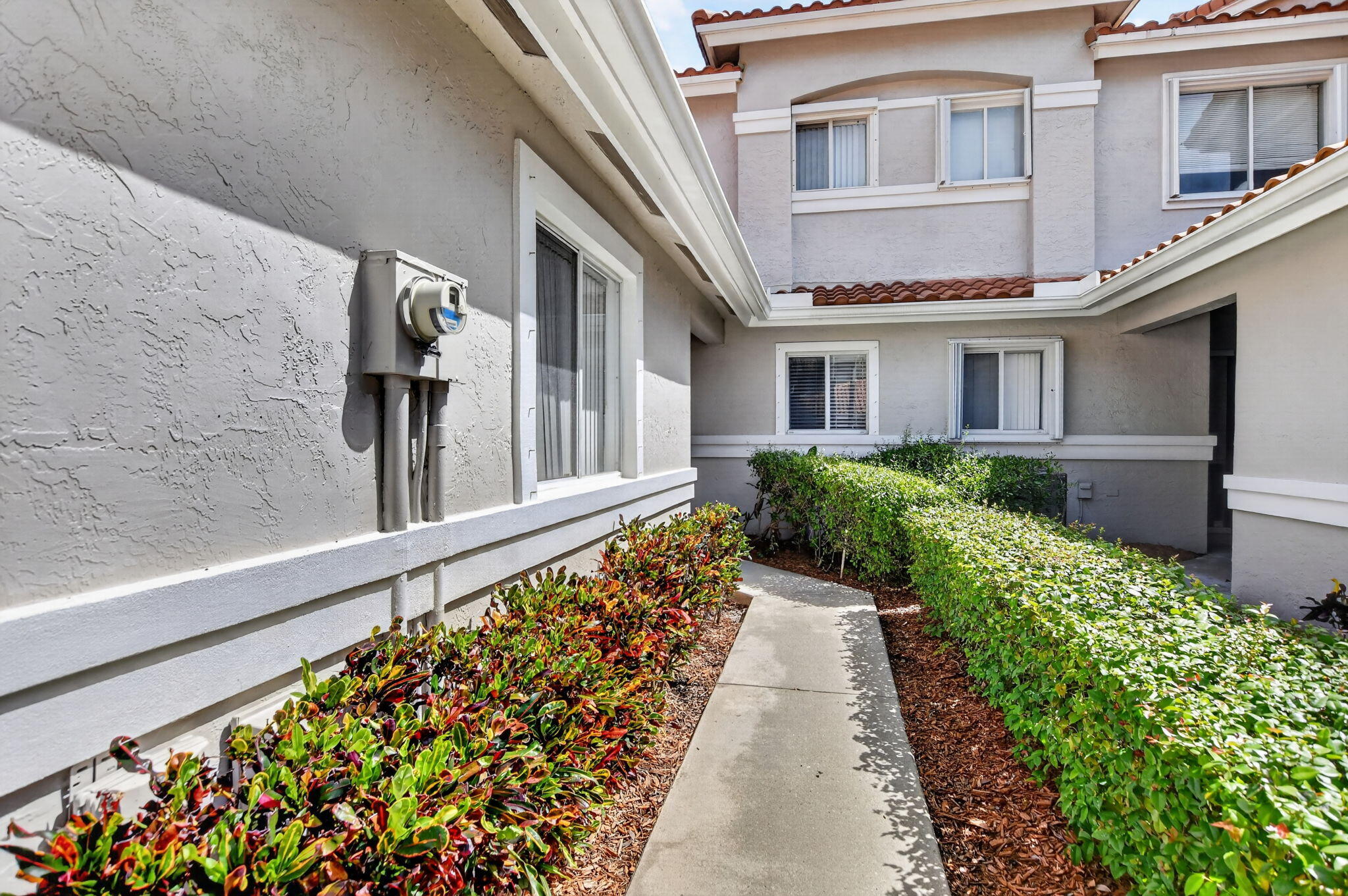 10401 Lake Vista Circle